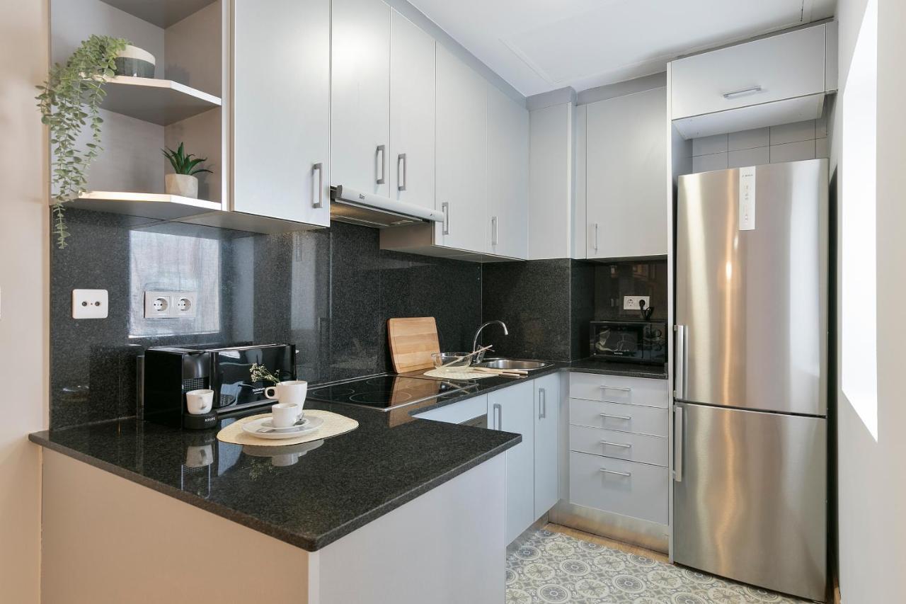Click&Flat Sugranyes Leilighet Barcelona Eksteriør bilde