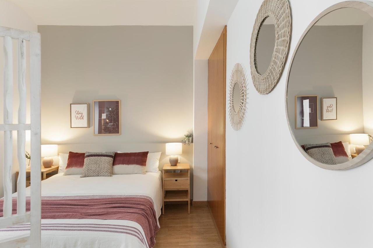 Click&Flat Sugranyes Leilighet Barcelona Eksteriør bilde